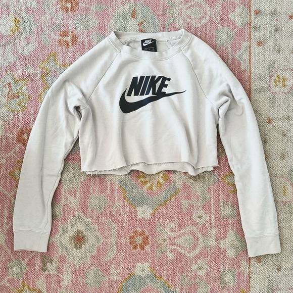 Nike Tops - cropped light gray nike sweatshirt